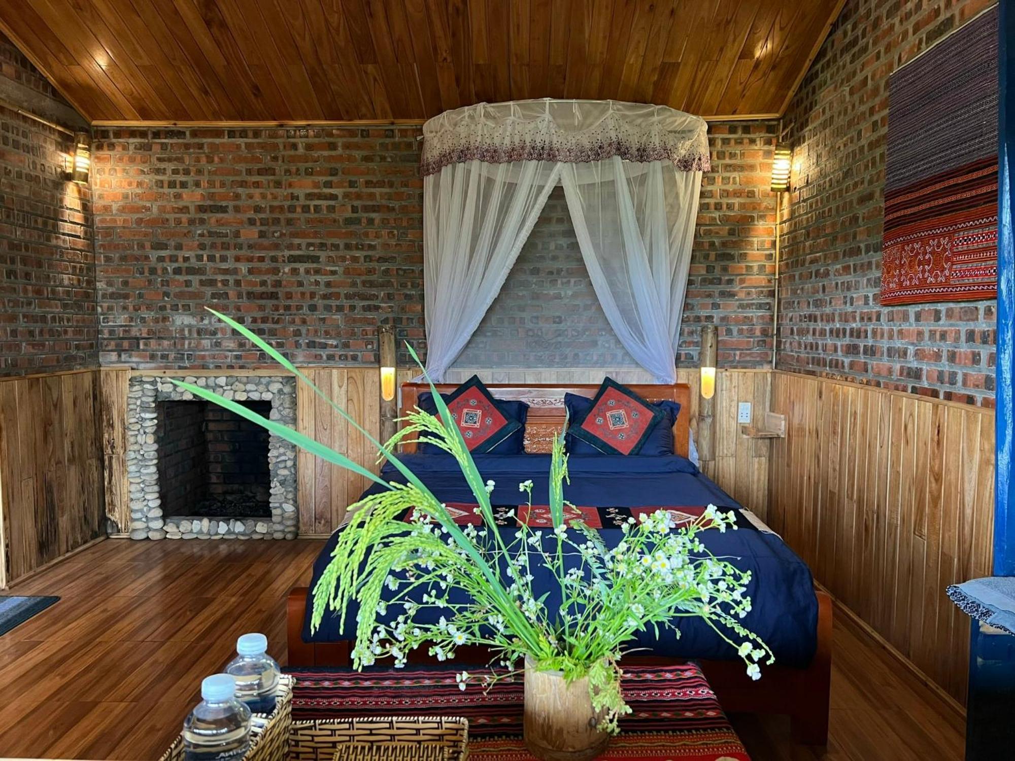 Sapa Hmong Bungalow Homestay Exterior photo