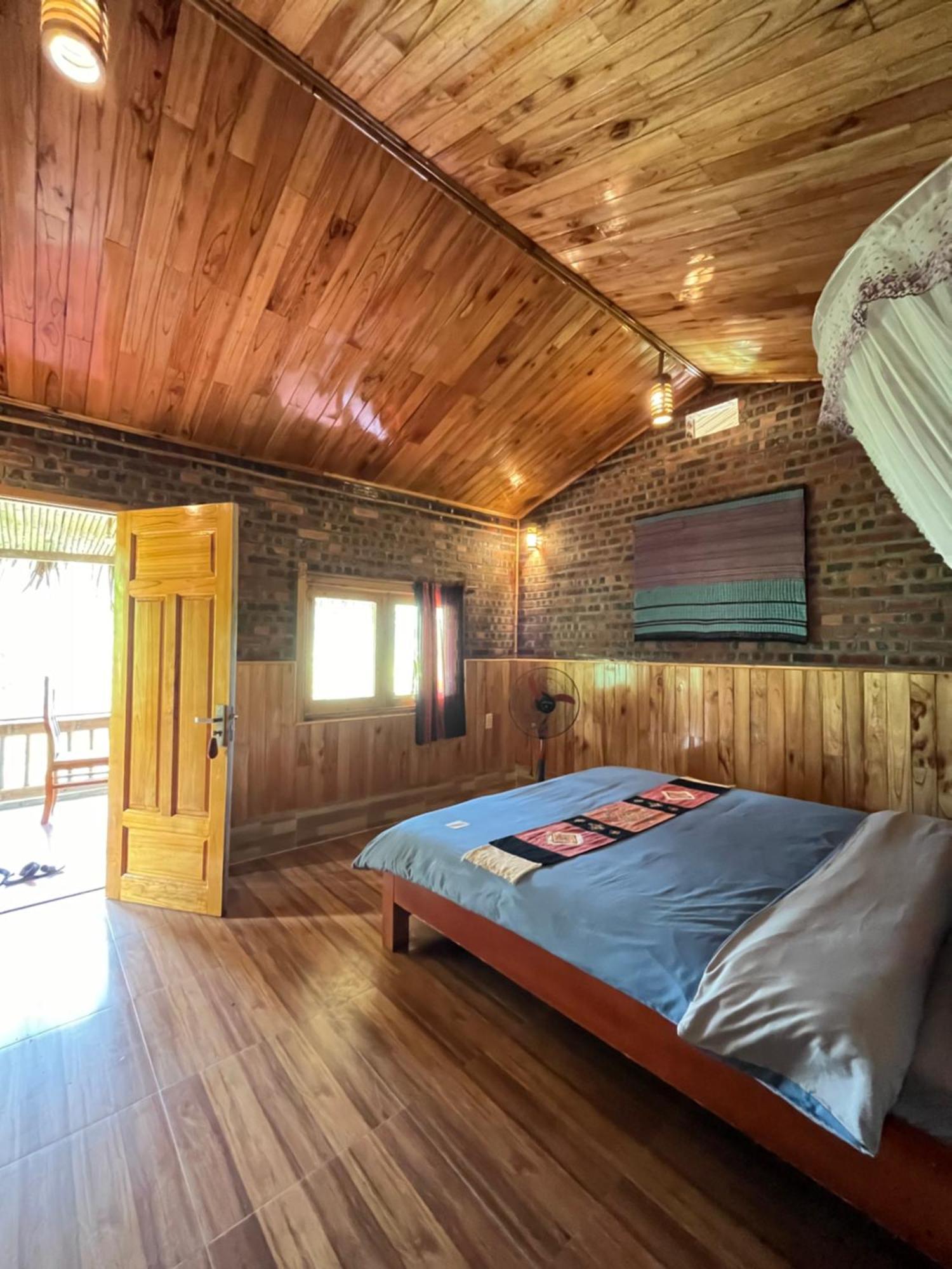 Sapa Hmong Bungalow Homestay Exterior photo